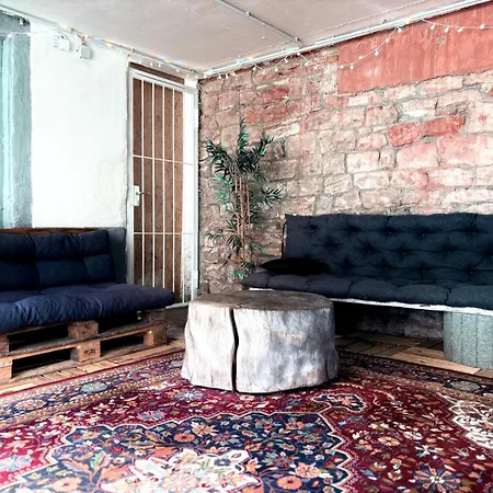 In Heidelberg's Altstadt Apartment *